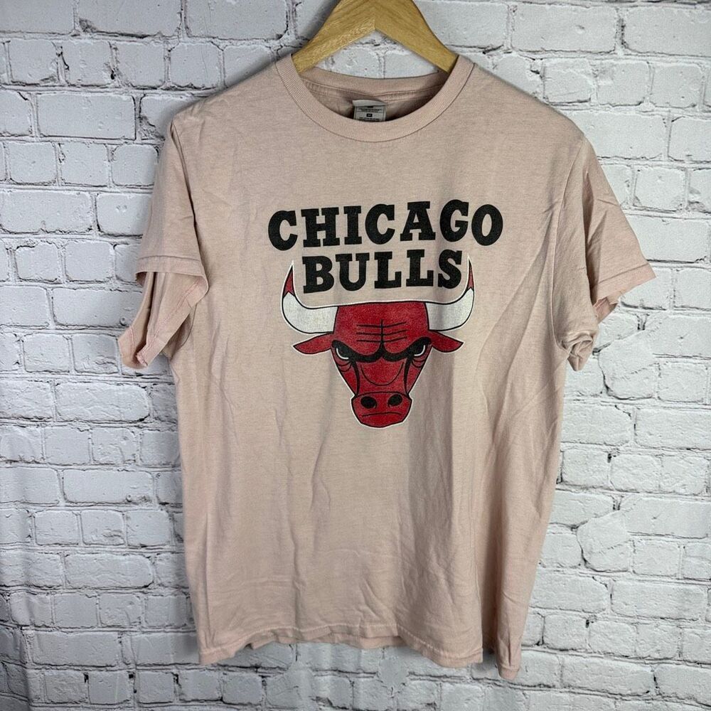 Vintage Chicago Bulls Graphic T Shirt Fruit of the Loom Size M